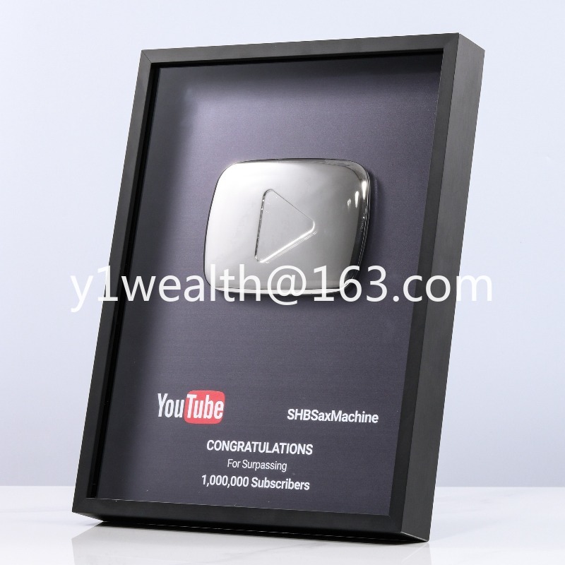 Esports Gaming Trophy - โล่โลหะสั่งทำพิเศษสำหรับรางวัลปุ่มเล่น YouTube และ Bilibili พร้อมโลโก้สีทอง งานฝีมือโลหะโลโก้สั่งทำ