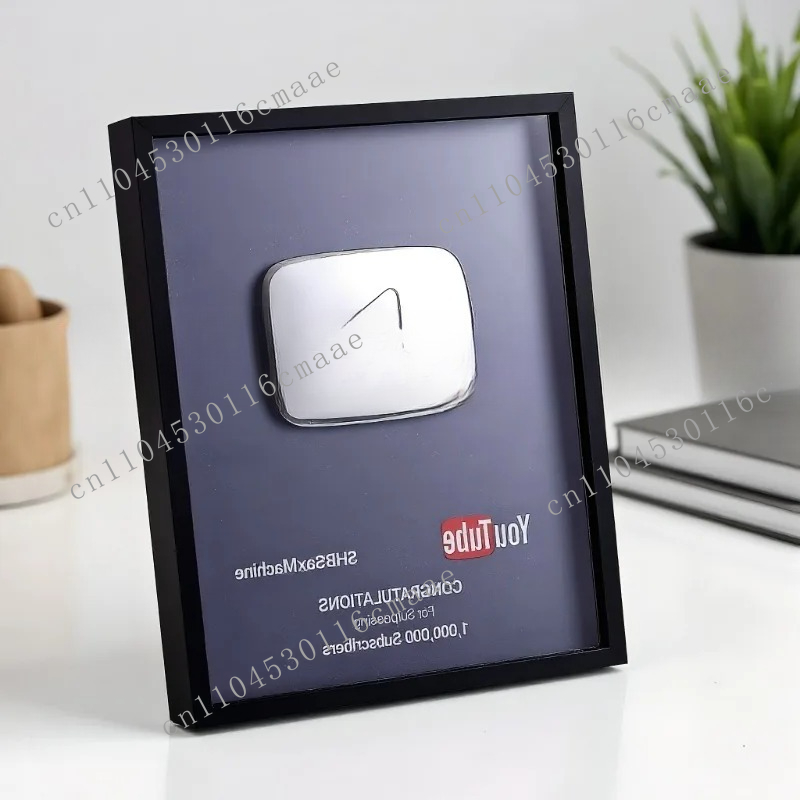 รางวัลปุ่มเล่น YouTube แบบกำหน - Esports Gaming Trophy บทวิจารณ์และราคา