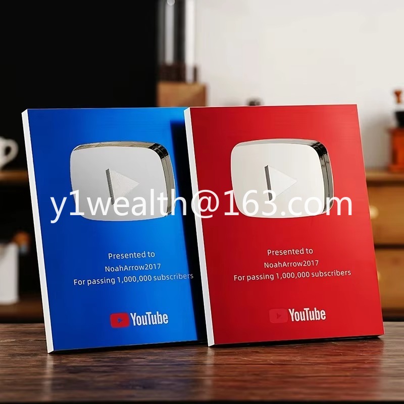 รางวัลปุ่มเล่น YouTube แบบใหม่ - Esports Gaming Trophy บทวิจารณ์และราคา